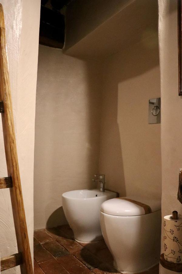 La Casa Del Teatro Appartement Campiglia dʼOrcia Buitenkant foto
