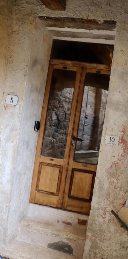 La Casa Del Teatro Appartement Campiglia dʼOrcia Buitenkant foto