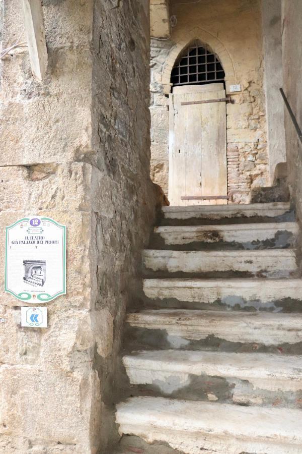 La Casa Del Teatro Appartement Campiglia dʼOrcia Buitenkant foto